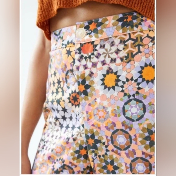 Floral Patterned Wide-Leg Pants - Picture 4 of 4